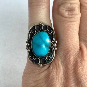 VTG Oxidized Sterling Silver Southwest Style Turquoise Scrollwork Ring Sz 2.75